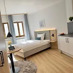 Living & Serviced By Blauer Wolf * Gunzenhausen
