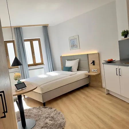 Living & Serviced By Blauer Wolf * Gunzenhausen