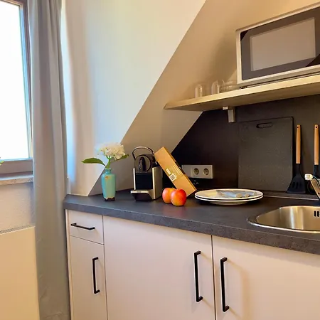 Living & Serviced By Blauer Wolf Apartment *