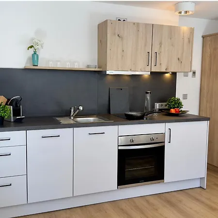Living & Serviced By Blauer Wolf * Gunzenhausen