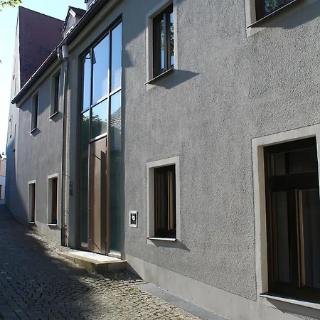 Apartment Living & Serviced By Blauer Wolf *