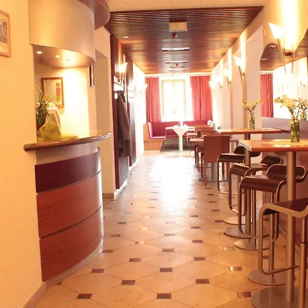 Apartment Living & Serviced By Blauer Wolf *