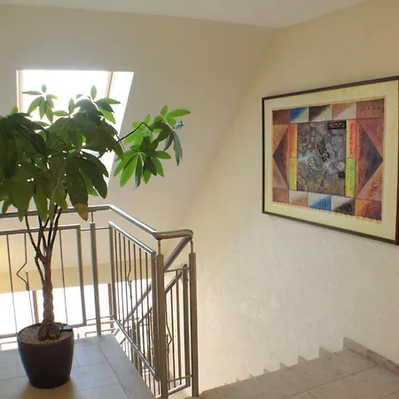 Living & Serviced By Blauer Wolf Apartment