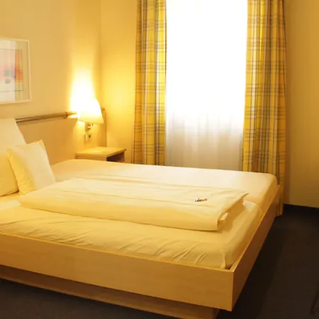 Living & Serviced By Blauer Wolf Apartamento *