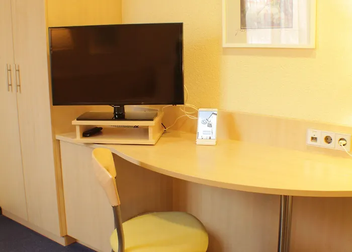 Living & Serviced By Blauer Wolf Apartmán *