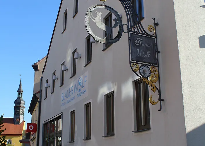 Living & Serviced By Blauer Wolf Apartmán *
